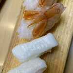 いなせ寿司 - 赤海老、エンガワ