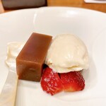 蕎麦割烹  倉田 - 酒粕の自家製アイスクリーム & 水羊羹 ＆ 苺