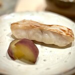 千葉たかおか - シラカワは大好きです。
      味わい、香り、身質、すべてが上品な焼き。
      たかおかさんは、本当に素材を活かすのがお上手です。