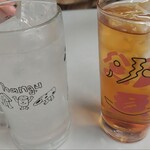 Taishuushokudou Hangu - いつものレモンチューハイ、ウーロン茶(共に入れ物は変わる事が有ります)