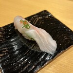 寿司割烹 魚紋 - 石垣鯛