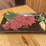 旨い馬肉とレモンサワー 銀邸酒場 - 馬刺