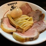 Tonkotsu Chuukasoba Gantare - つけ麺 200g（肉増し 煮玉子）