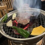 炭火焼肉 楽牛園 - 