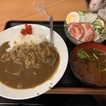 三忠食堂 - カレーライス＋生野菜＋味噌汁