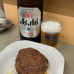 荒木酒店 - 料理写真:瓶ビールとハンバーグ