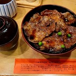 Butadon No Butahage - ・豚丼(4片)1080円