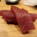 鮨処 多田 - 造り 赤身(蝦蛄の代用)　戸井(函館)産の１４０Ｋｇ級の本鮪