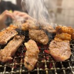 ホルモン青木 - 