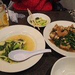台北飯店 - 青菜いため、豚足いため