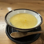 Saketo Sakana Hakosaku Yamachan - お通し鯛出汁茶碗蒸し