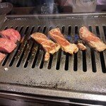 ホルモン 焼肉 一六八 - 