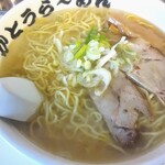 かとうらーめん - 料理写真:昔風塩らーめん　上(￥600)。メンマやチャーシューとネギ乗って600円は素晴らしいです！