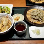 Echigo Nagaoka Kojima Ya - えび天丼セット