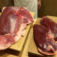 感情 - 左が養殖、右が天然