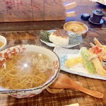 Teuchi Soba Sentarou - 天ぷらとおそば 1800円と鴨肉入り焼き味噌おにぎり
