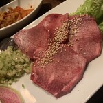 炭火焼肉 琉宮苑 - 