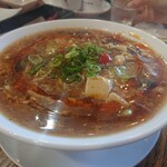 アジアンキッチン 餃子のハナハナ - 酸辣湯麺