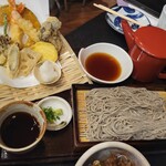 Sommin Shokudou - 海老と野菜の天せいろ1950円+大盛り200円