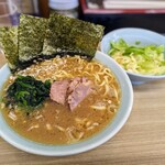 ラーメン 奥津家 - ラーメン(並)＋味付キャベツ
