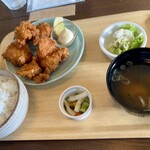 LACK UPPER - 鶏から揚げ定食748円
