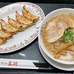 餃子の王将 - 料理写真:「餃子の王将ラーメンセット」924円