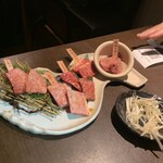 精肉卸問屋直営焼肉店 肉匠牛次郎 - 