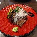 京都ご飯 奄美の鶏飯 小元 - 丹波牛のステーキ蒲鉾のスライスのせ