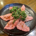 炭火焼肉 やまもと - カルビ