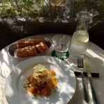 ル ジタン - 前菜と特注のパン