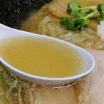 中華そば屋 佐藤 - スープ