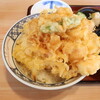 Teuchi Soba Udon Shoueian - 海鮮かき揚げ天丼（香の物，小鉢，みそ汁付，天丼たれ別添え）「一度食べたら違いが分かる。元和食の板前が揚げる天ぷらは一味も二味も違います。」※お品書き表記通り，単品