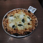 Pittsuxeria Torattoria Da Bocchano - クワトロフォルマッジ