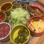 LAS DOS CARAS MODERN MEXICANO Y TACOS - 