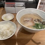 TOKYO豚骨BASE MADE by博多一風堂 - 