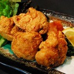 Sessatakuma - 【塩麹で漬け込んだ地鶏のから揚げ】ジューシーな地鶏と塩麹の相性抜群ですよ♪