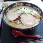 春日食堂 - 味噌チャーシュー大盛り