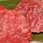 Urayoko Yakiniku Senta- - カイノミ　バラの一部で、ヒレの近くにあるお肉。上品な味と柔らかさ。