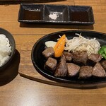 ステーキハウスグラツィエ - 伊賀牛　伊賀米のご飯はおかわりできます