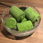 凱旋門 - 抹茶アイスも綺麗。