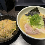 Menya Fukuichi - 鶏白湯ラーメン塩＆半チャーハン