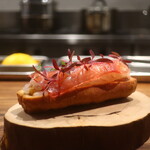 IZA - 赤海老のエクレア