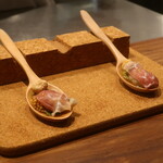 IZA - 牡蠣と生ハムのワンスプーン