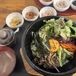 韓国料理 ゴチュウ - 石焼ビビンバ定食@950