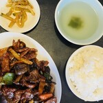 龍門 - 牛肉甜麺醤炒め