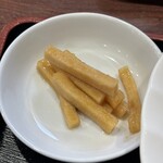 中国料理 峨嵋山 - 切ってから漬け込んだ割り干し大根