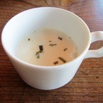 らーめんとcafe＋ベジ engawa - 本日のスープ(長芋とゴボウのポタージュ)