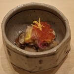 Sushiya Nobu - 牡蠣と菊華のみぞれ膾