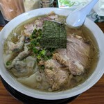 伊達屋 - 塩チャーシュー麺1230円＋雲呑380円＝1610円