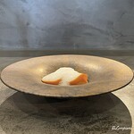 カーサ・デル・チーボ - 毛蟹とカニミソのトルテッリ､トピナンブールのピュレとニンニクのスキューマ